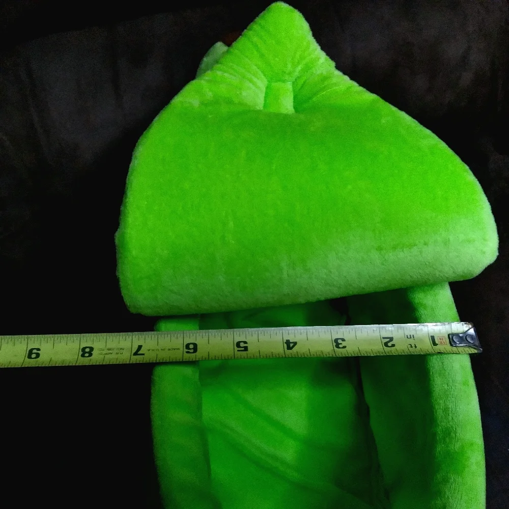 Cute Neon Green Banana Bed, Small Animal Cat Dog Rabbit Fuzzy Soft Portable NWOT